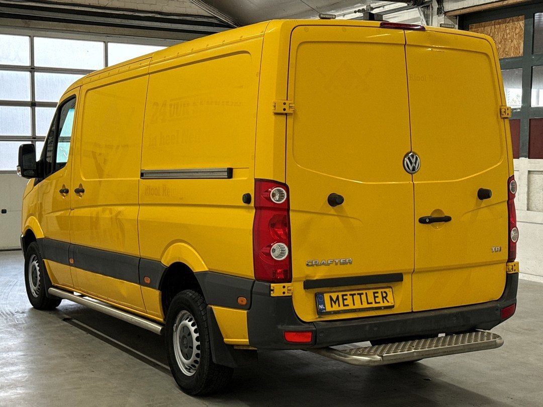Volkswagen Crafter 35 2.0 TDI L2H2 | 2x schuifdeur| airco, Euro 6, 5 portes, Diesel, Tissu