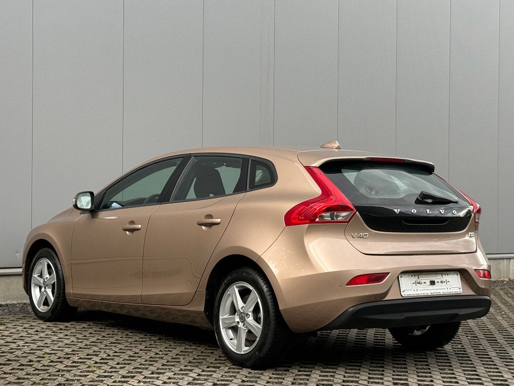 Volvo V40 1.6 D2 Kinetic Cruise ParkSensor DigAirco, Auto's, Voorwielaandrijving, Euro 5, Stof, Bedrijf