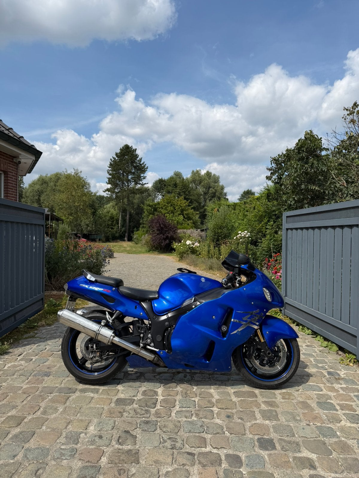 Suzuki Hayabusa GSX 1300R *pearl Vigor Blue*@AelbrechtMotors, Motoren, Motoren | Suzuki, Bedrijf