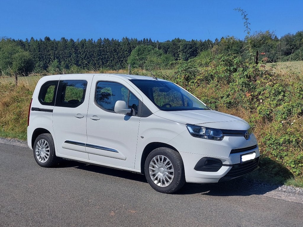 Toyota, Auto's, Sound system, Euro 6, 1199 cc, 1485 kg