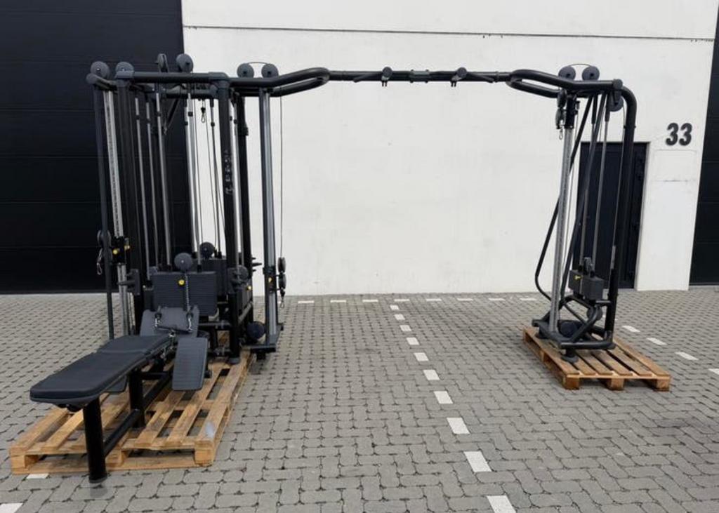 Technogym Cable station 5 stack!! Nieuw model!, Sport en Fitness, Fitnessmaterialen, Ophalen, Zo goed als nieuw