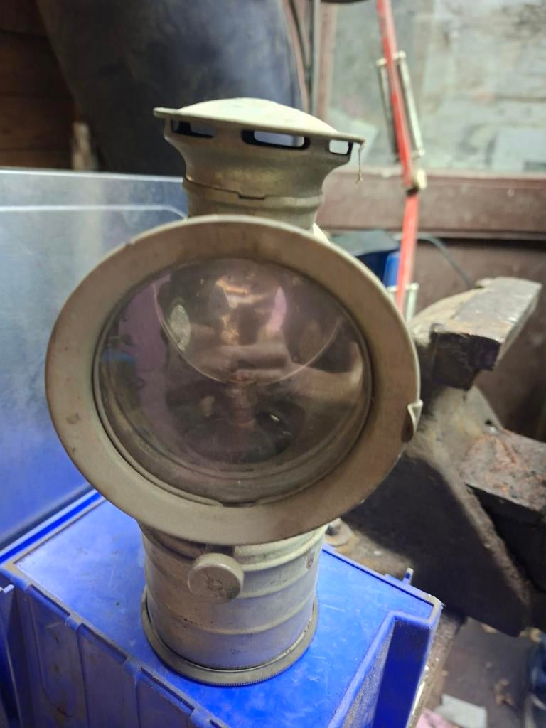 Lampe a carbur velo