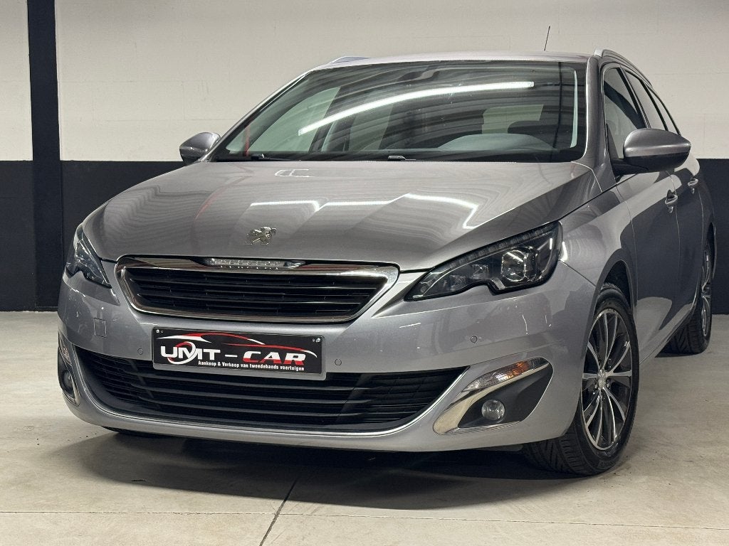 PEUGEOT 308 1.2i ALLURE /AUTOMAAT /LED /NAVI /GARANTIE /LEZ✅, Auto's, Dealer onderhouden, Stof, 1199 cc, Verwarmde buitenspiegels