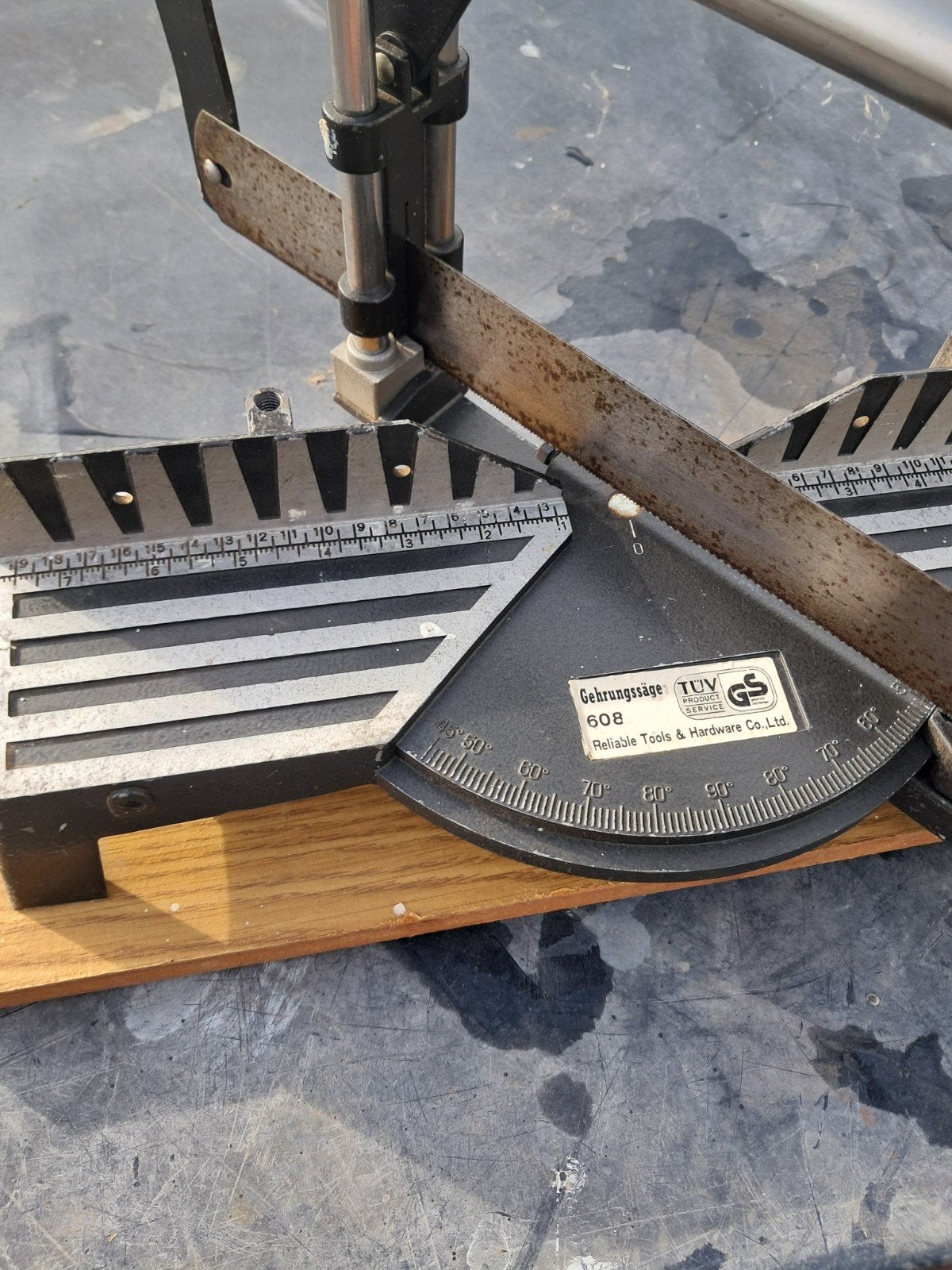 scie à onglet, Bricolage & Construction, Enlèvement, Scie à onglet