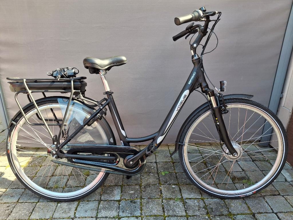 Prachtige e bike vogue als nieuw amper 500 km in totaal !!!, Fietsen en Brommers, Elektrische fietsen, Zo goed als nieuw, 51 tot 55 cm
