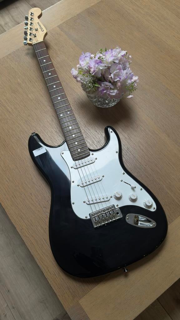 C.Giant elektrische gitaar, Musique & Instruments, Enlèvement, Comme neuf