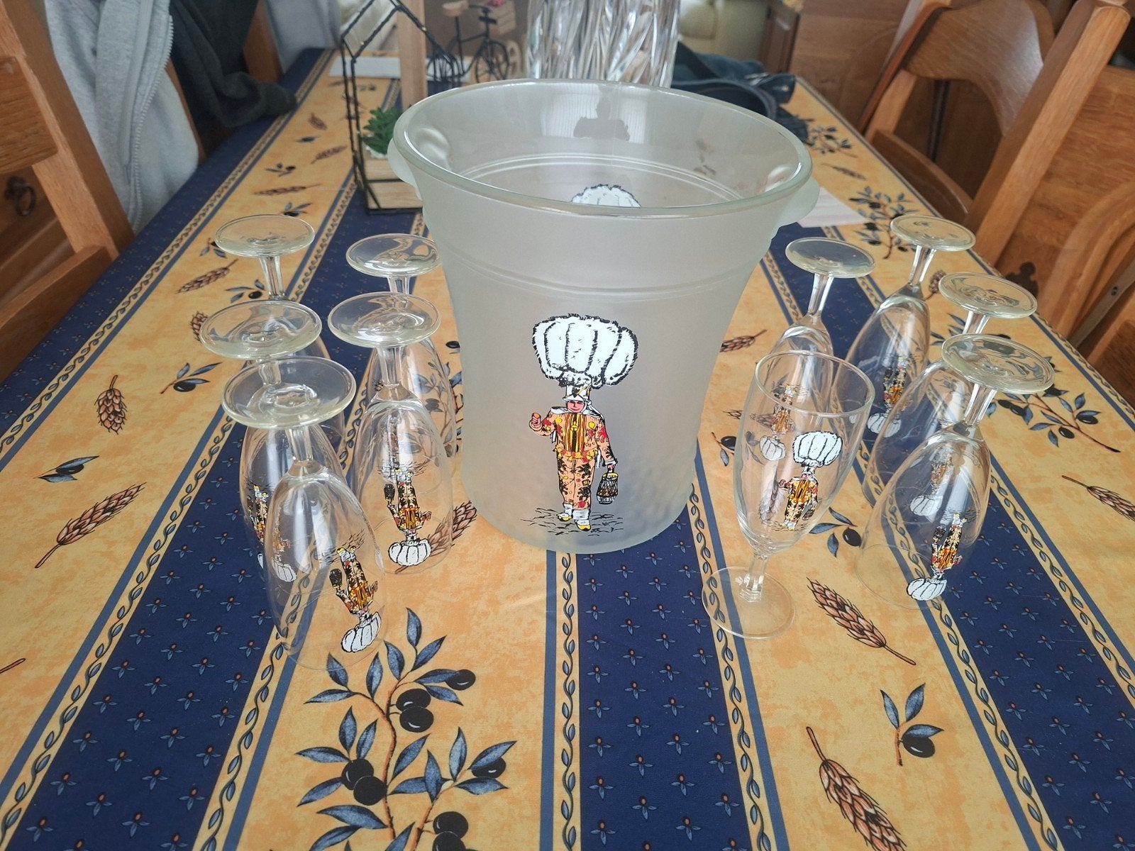 service champagne, Enlèvement