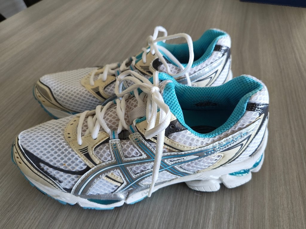 Vintage Asics Gel-cumulus 12(2010) - T0A9N - nieuw in doos !, Kleding | Dames, Schoenen, Nieuw, Sportschoenen, Wit, Ophalen of Verzenden
