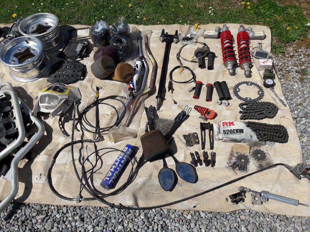 a.v piéces de quad suzuki 450ltr, Enlèvement, Neuf