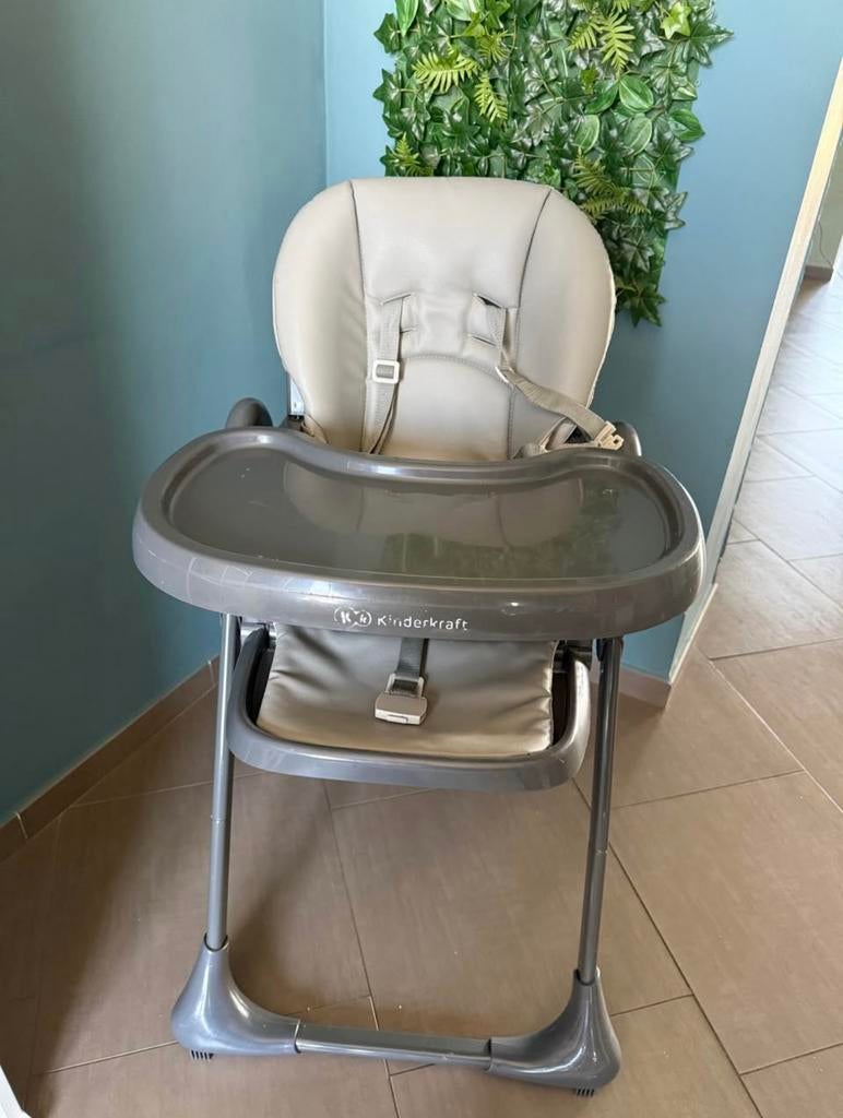 Chaise haute pour bébé, Enlèvement, Comme neuf