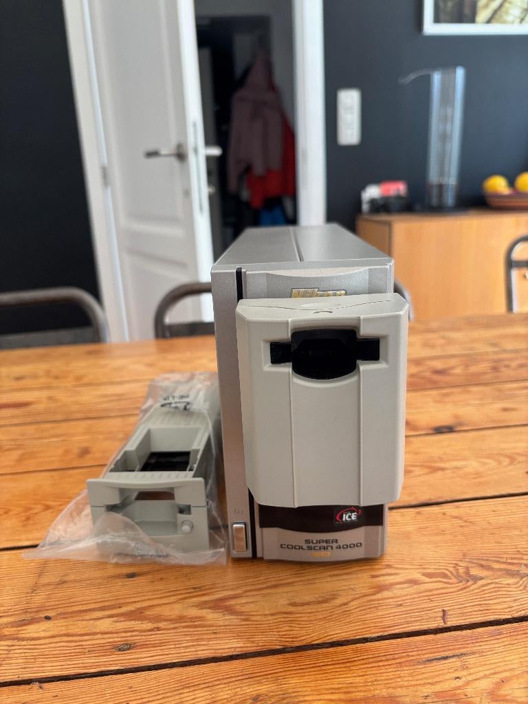nikon scanner super coolscan 4000, Computers en Software, Scanners, Zo goed als nieuw, Diascanner, MacOS, Windows, Ophalen