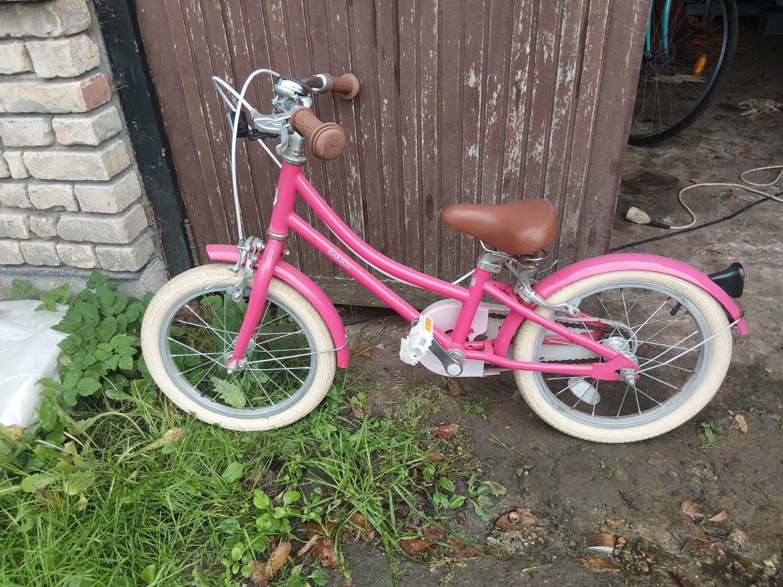 Bobbin kinderfietsje meisjesfiets 16inch., Fietsen en Brommers, Ophalen, Gebruikt, Velgrem