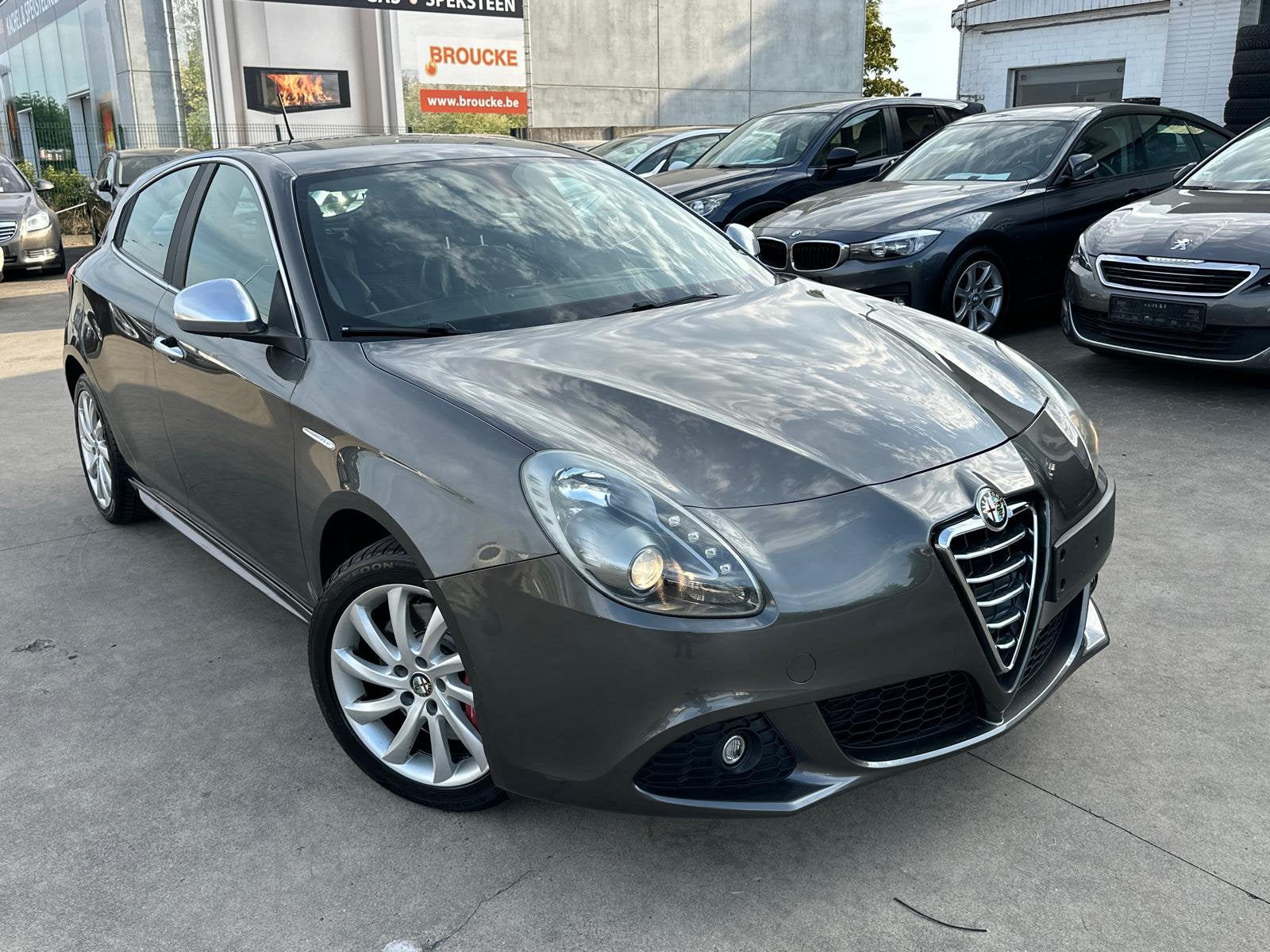 Alfa Romeo Giulietta 2 L Diesel 128000 Klm, Autos, Euro 5, Achat, Entreprise, Boîte manuelle