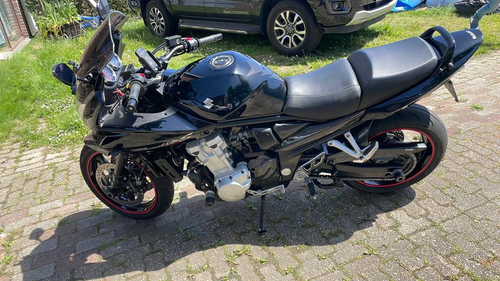 Motorcycle, Particulier