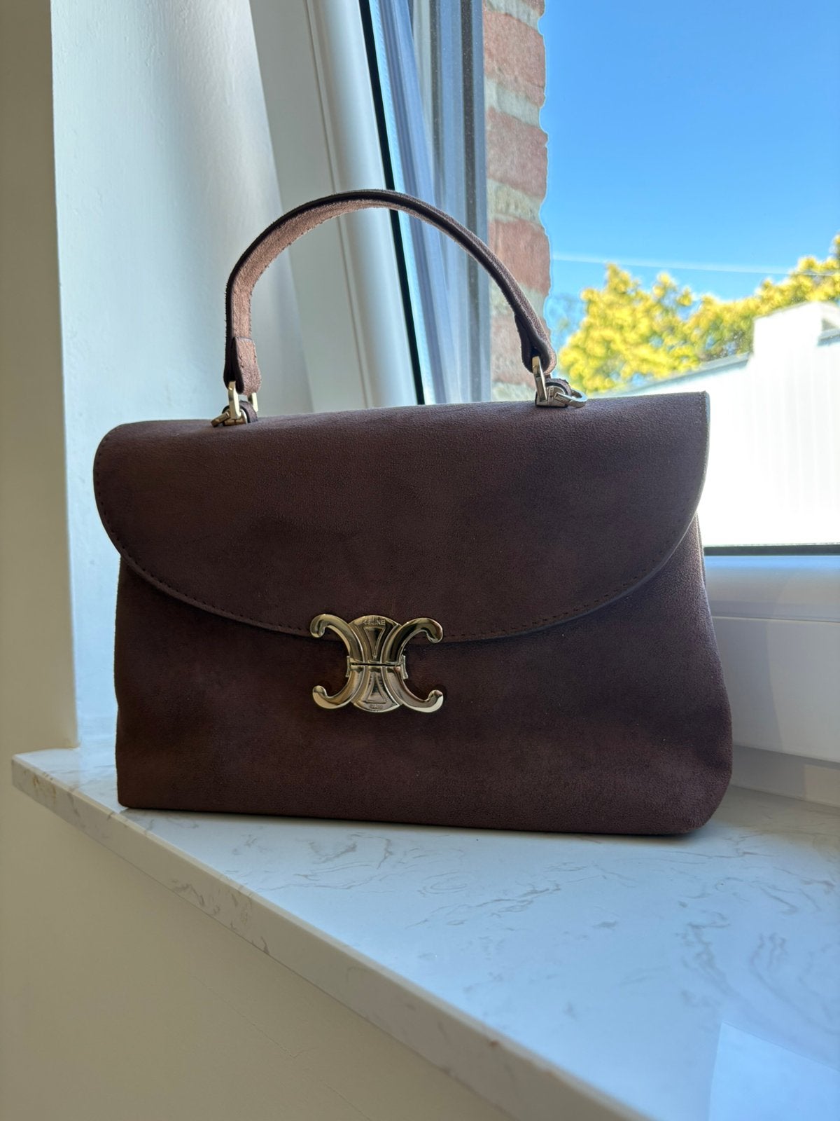 CELINE Medium Nino bag in grained nubuck, Enlèvement ou Envoi, Neuf