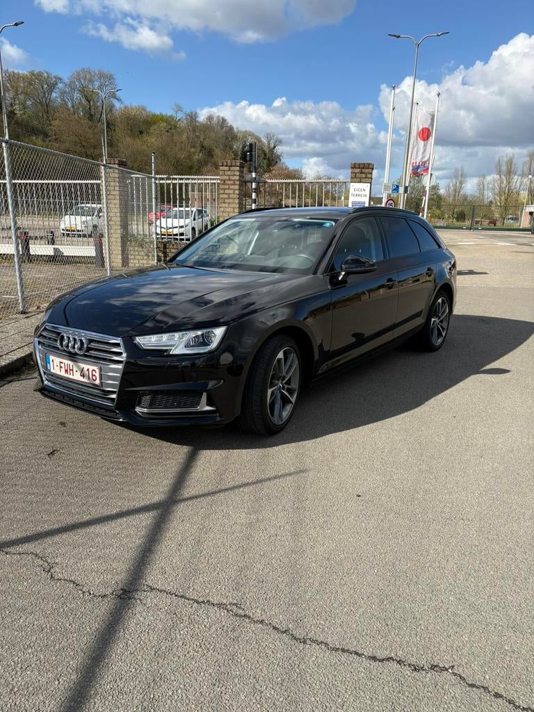 Hele mooie Audi A4 avant 2.0tdi uit 2018, Autos, A4, Noir, 5 portes, Automatique