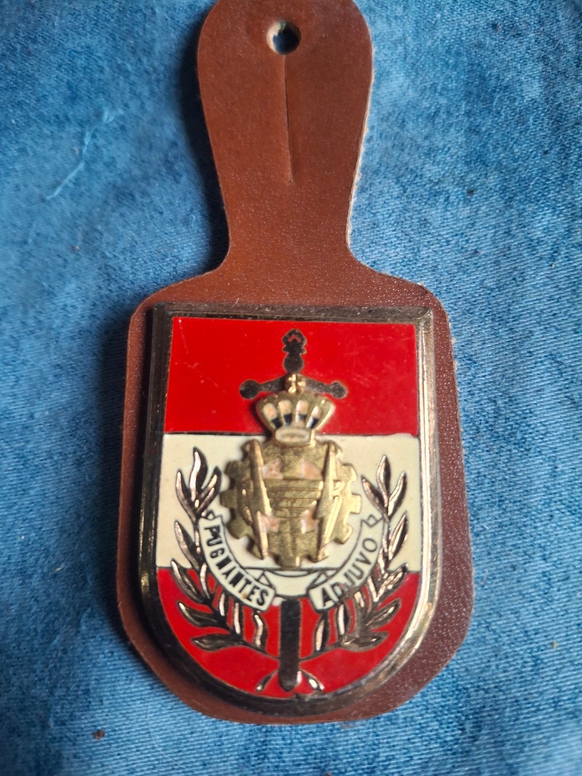 Cintre de poitrine, Envoi