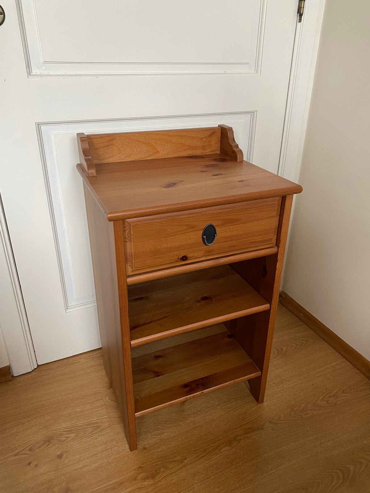 Nachtkastje, Ophalen, Minder dan 45 cm, Zo goed als nieuw, 70 cm of meer