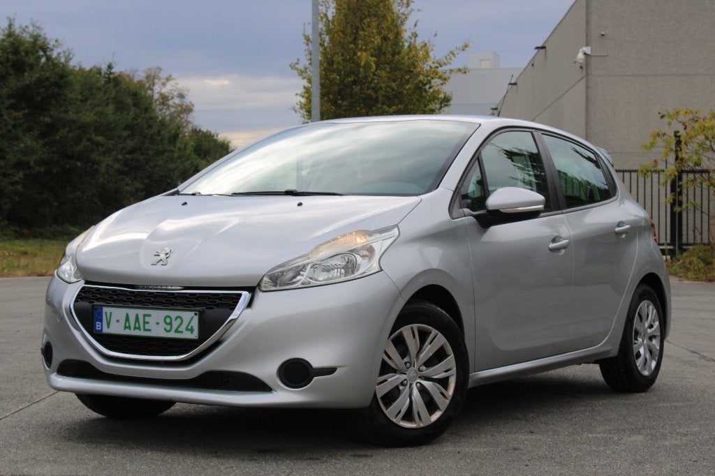 Peugeot 208, Autos, 50 kW, Entreprise, Noir, 5 portes