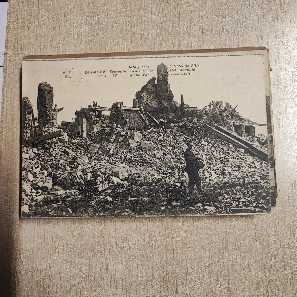 Diksmuide souvenir van de oorlog het stadhuis, Verzamelen, Militaria | Algemeen, Ophalen of Verzenden