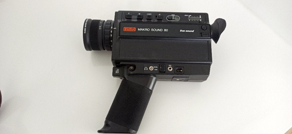 Eumig analoge videocamera van 1977, Enlèvement ou Envoi