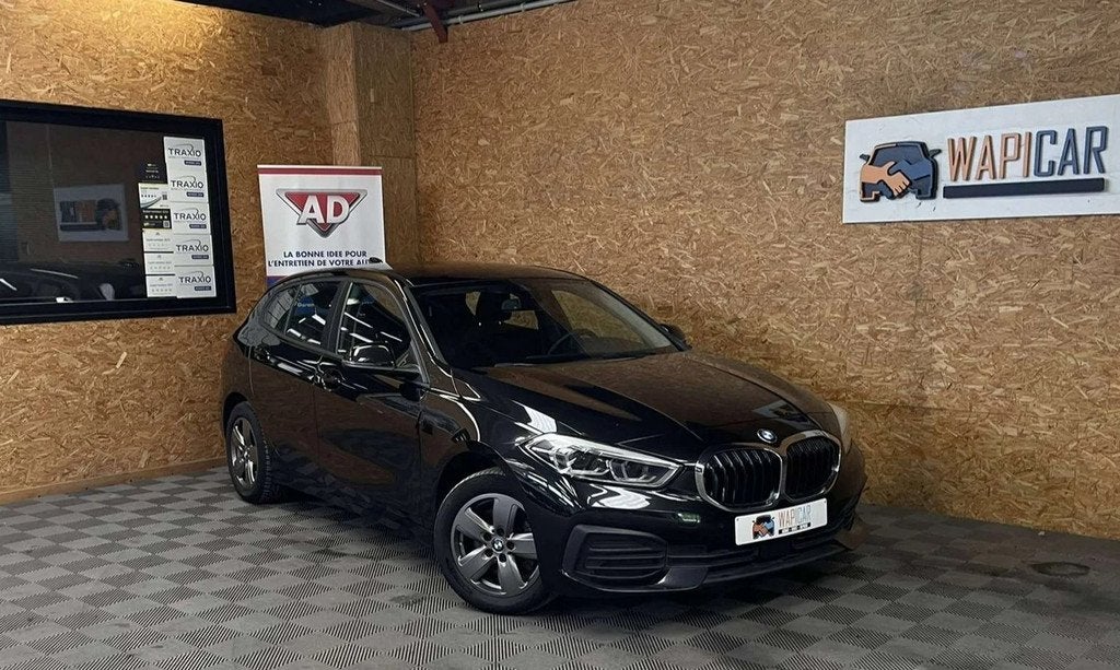 BMW 1 Serie 116 116d Automatique * Garantie à 3 ans * Navi, Achat, Euro 6, Entreprise, Noir