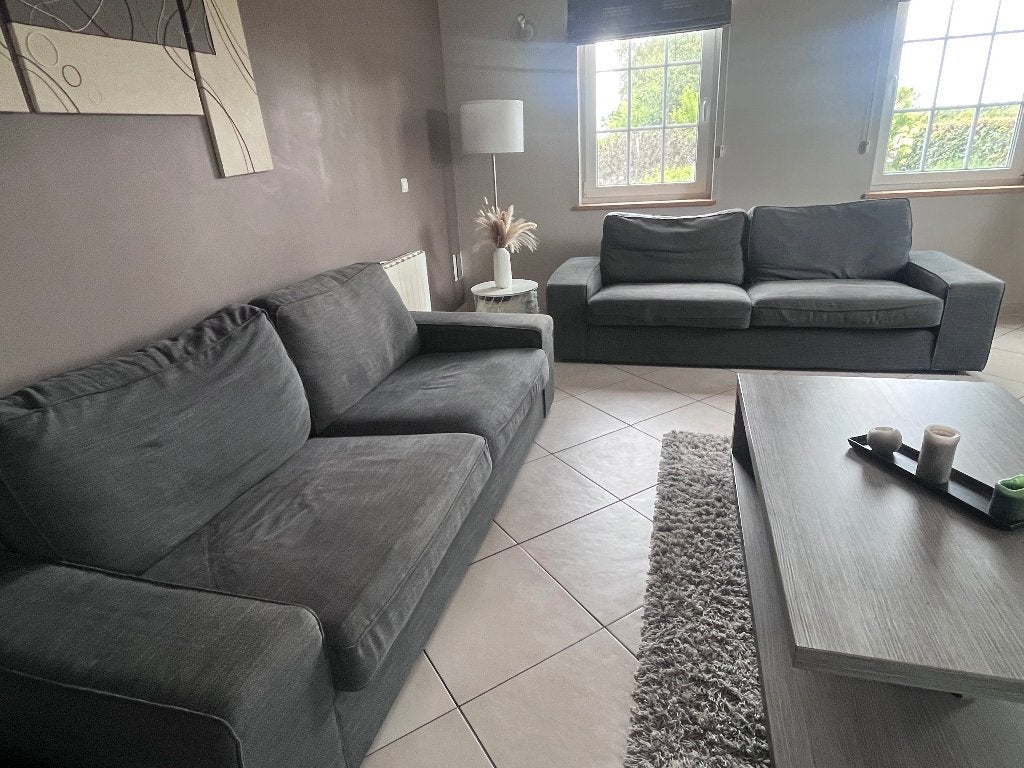 Deux divans et pouf, Enlèvement, Utilisé, Rectangulaire, Tissus