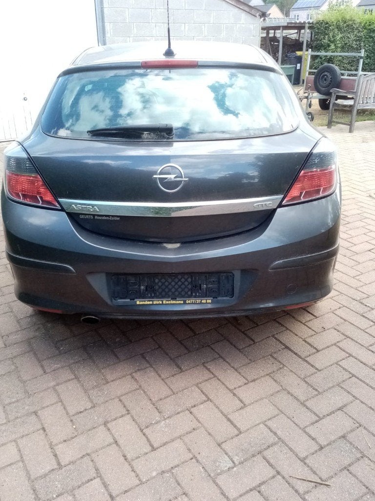 voiture : Opel Astra, Autos, Argent ou Gris, Achat, Boîte manuelle, Diesel