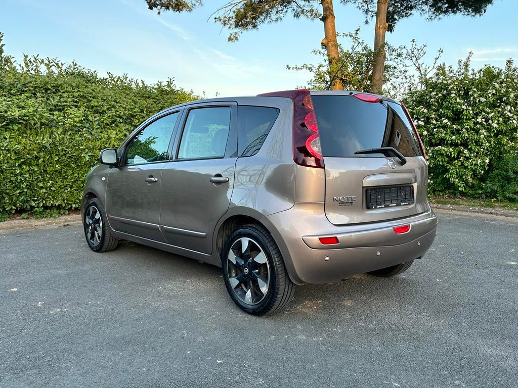 Nissan Note 1.6 Automatique Essence 2012 €5 89.000km Airco, Euro 5, Entreprise, Entretenue par le concessionnaire, 5 portes