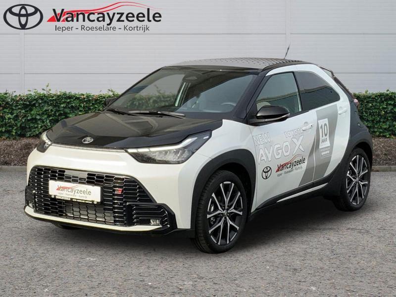 Toyota Aygo X GR Sport+cam+gps+sens V+A, Automaat, 116 pk, Wit, Hybride Elektrisch/Benzine