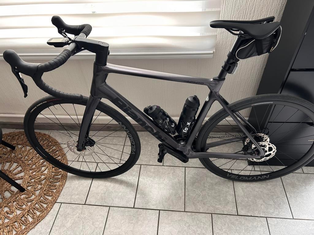 Bianchi oltre race taille L 57 comme neuf.novembre 2025,, Vélos & Vélomoteurs, Autres marques, 10 à 15 vitesses, 65 cm ou plus
