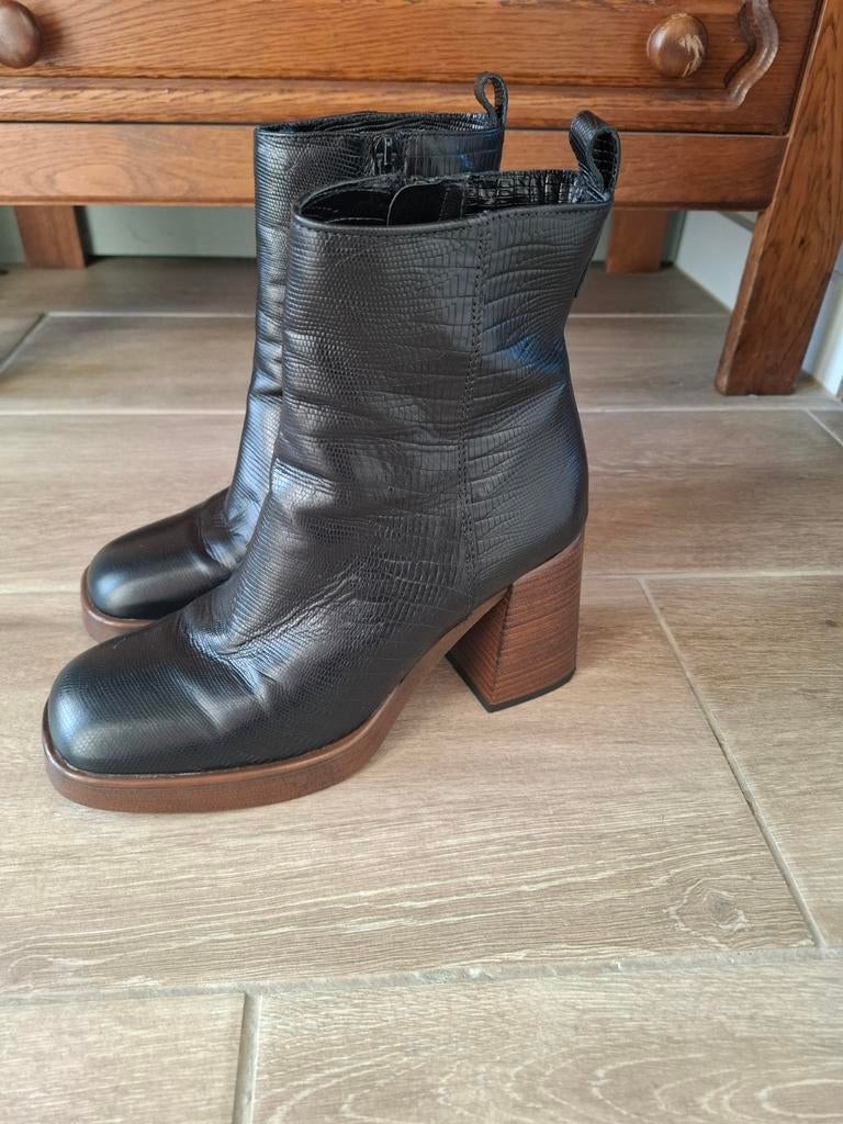 Sweet Lemon Daisy boots, Zwart, Lage of Enkellaarzen, Ophalen of Verzenden, Zo goed als nieuw