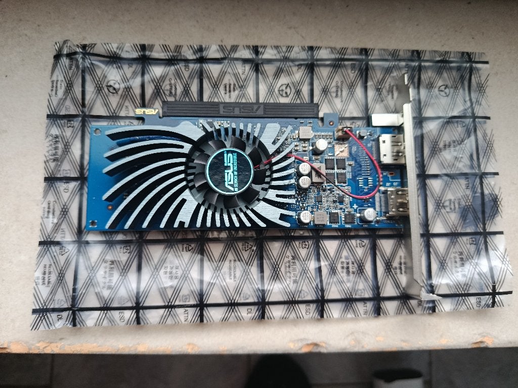 carte graphique ASUS GT 1030 2GD5, Informatique & Logiciels, Cartes vidéo, PCI-Express 3, GDDR5, Enlèvement, Utilisé