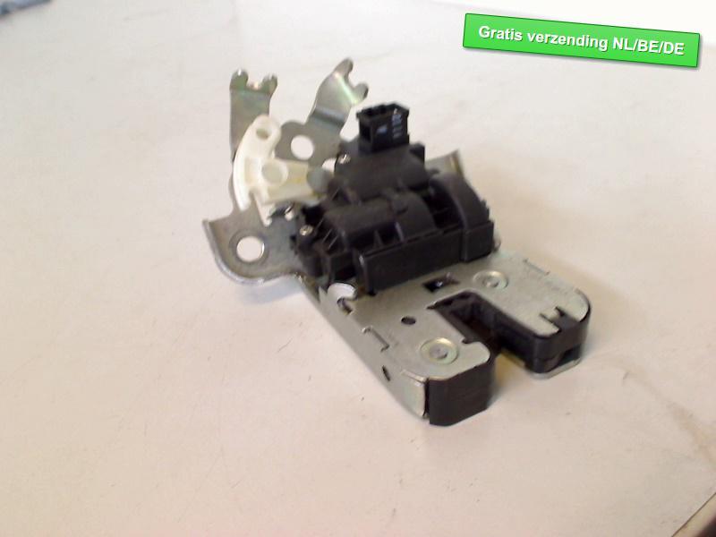 ACHTERKLEPSLOT Audi A4 Avant (B8) (8R0827505), Gebruikt, Achterklep, Dhr. R. de Gouw, Audi