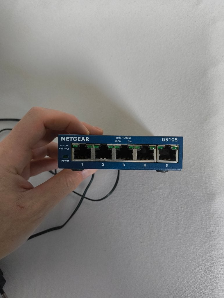 5 poort Gigabit netwerk-switch, Computers en Software, Netwerk switches, Ophalen, Gebruikt