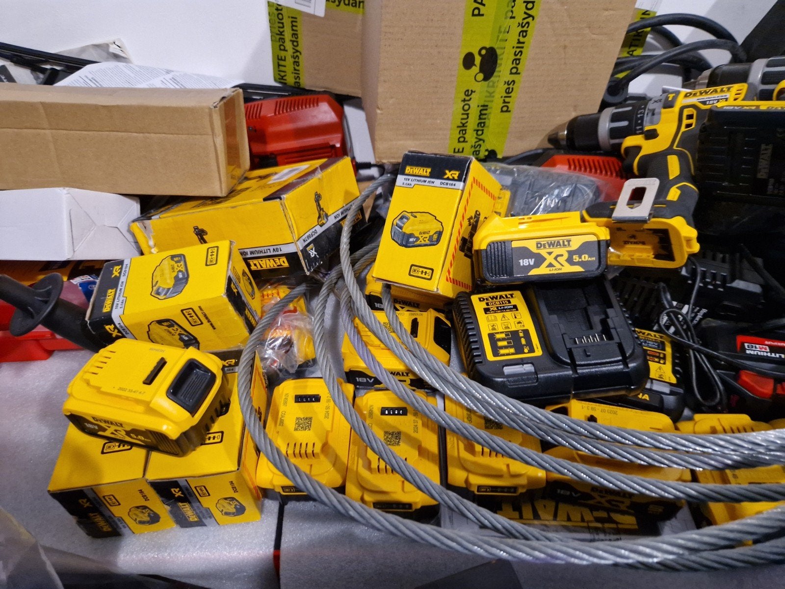 Nieuwe Dewalt 5.Ah batterij 70€, Ophalen, Nieuw, Elektrisch