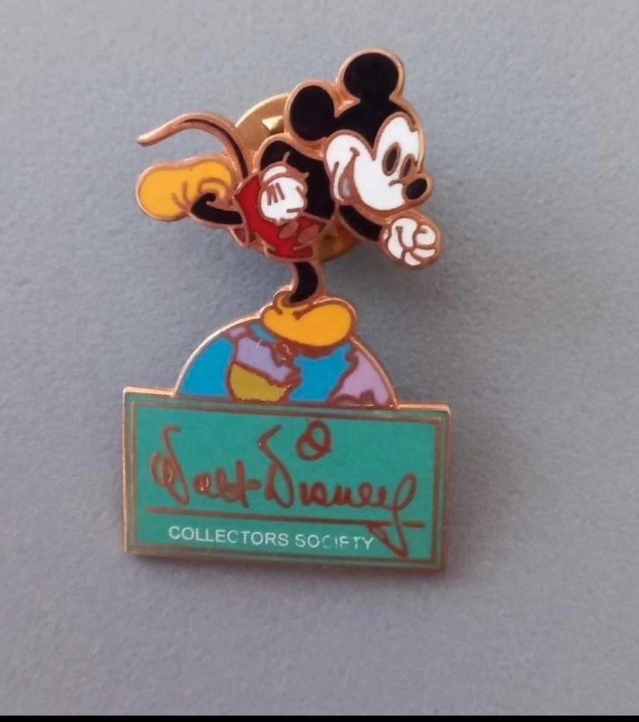 Pin, Mickey mouse on top of the world, wdcc
Perfecte staat, Verzamelen, Ophalen of Verzenden