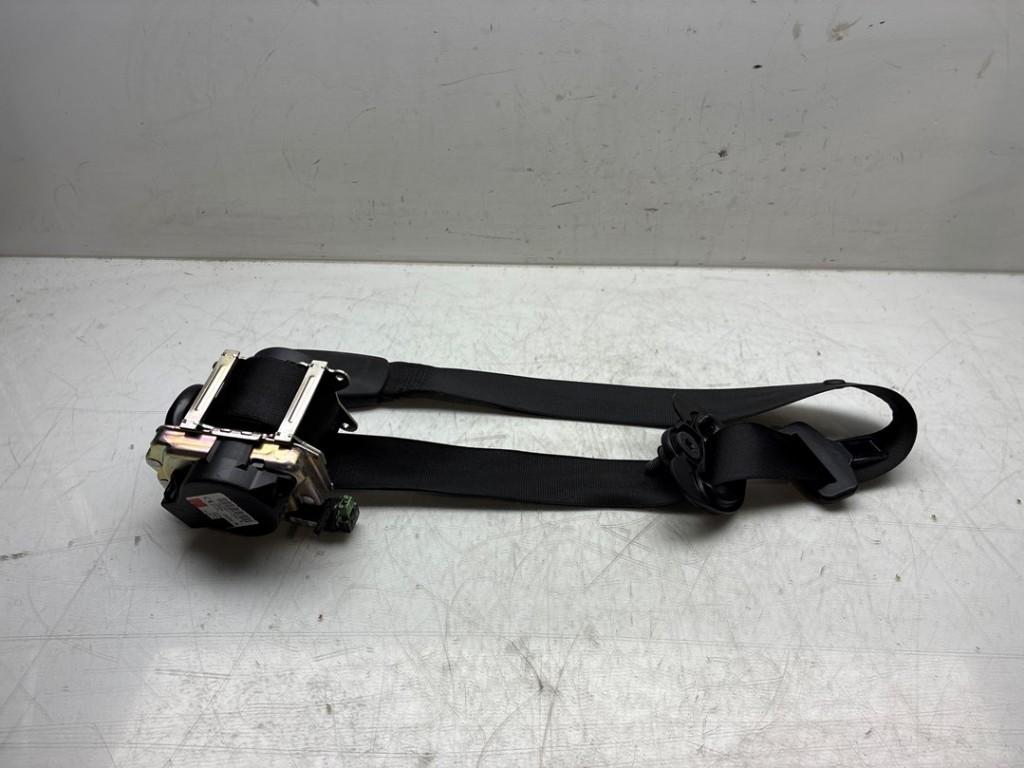 CEINTURE DE SECURITE AVANT GAUCHE Mini Mini (F55), Petuelring 130
80809  München, DE, Mini, Utilisé, Minikundenbetreuung@mini.de