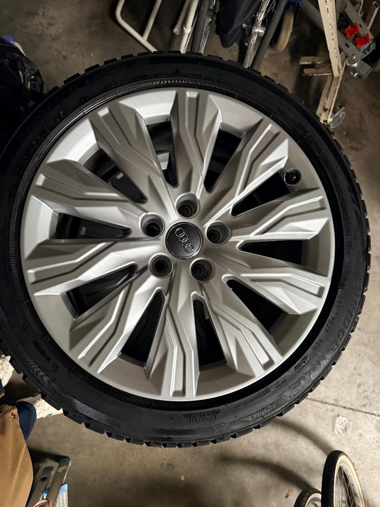 AUDI A4 ROUES HIVER, Autos : Pièces & Accessoires, Neuf, Pneus et Jantes, Pneus hiver, Véhicule de tourisme
