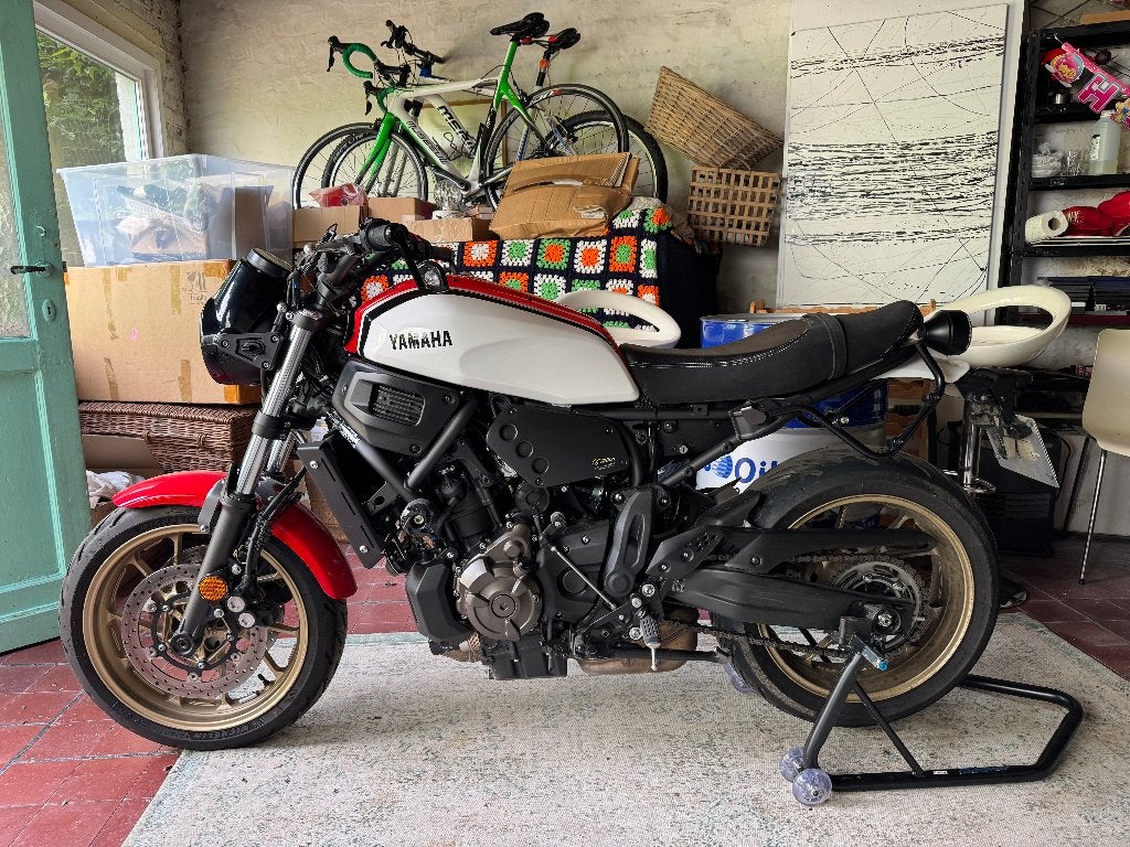 Yamaha XSR 700 – BJ 2021 – Slechts 7.568 km – Ongevalvrij, Motoren, Motoren | Yamaha, Particulier, Naked bike, meer dan 35 kW