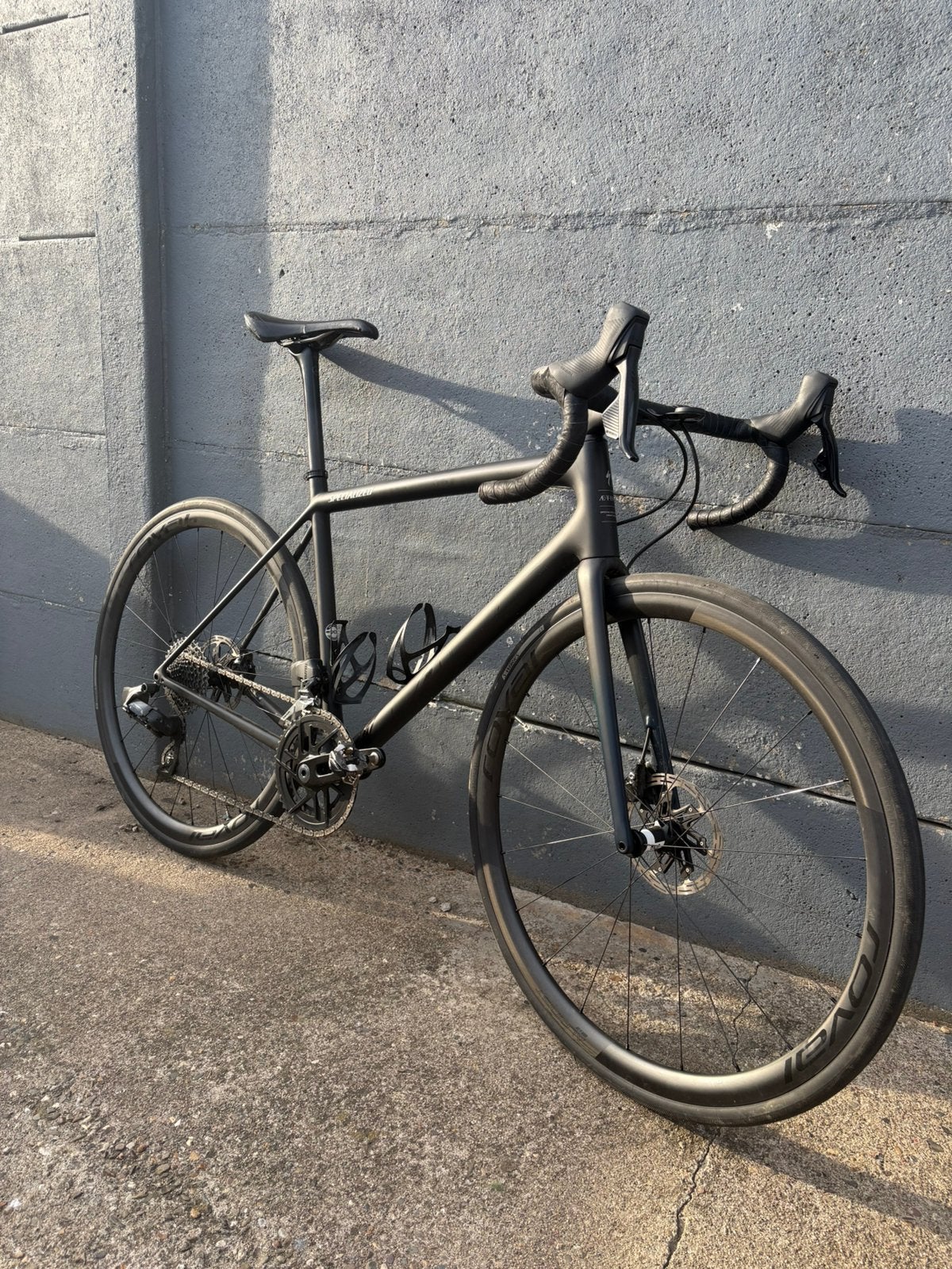 Specialized Aethos - top afgemonteerd - nieuwprijs 7600 euro, Vélos & Vélomoteurs, Vélos | Vélos de course, Autres marques, Comme neuf