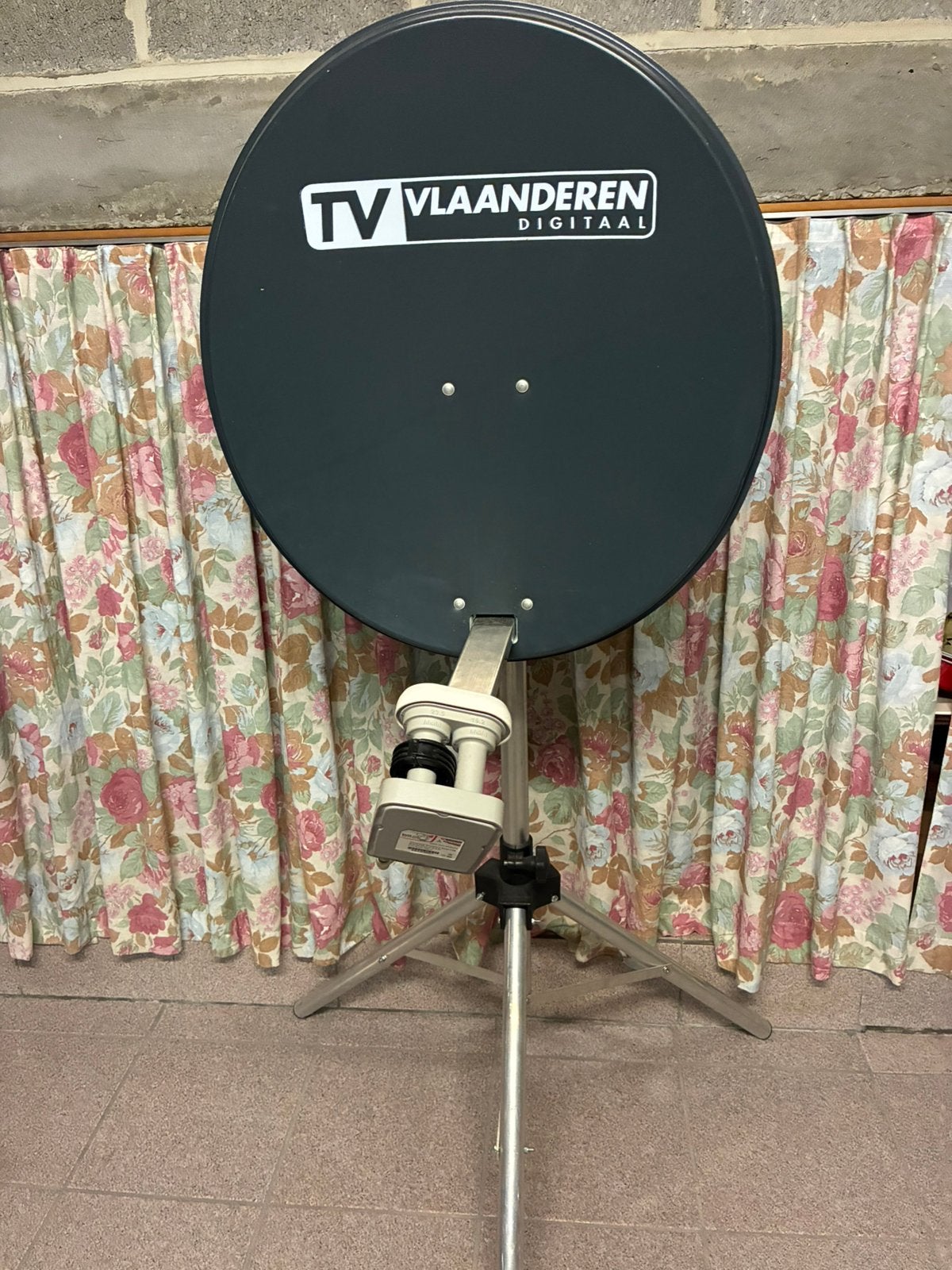 Schotelantenne, TV, Hi-fi & Vidéo, Antennes paroboliques, Enlèvement, Utilisé, Antenne (parabolique)