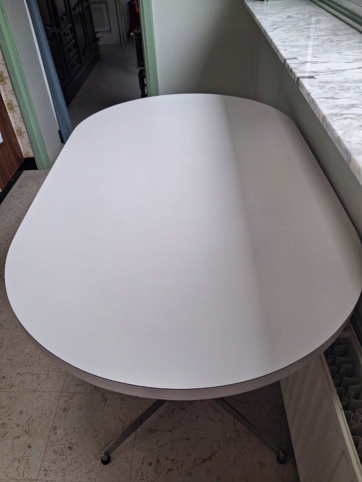 Ovalen keukentafel, Huis en Inrichting, Tafels | Eettafels, Ophalen