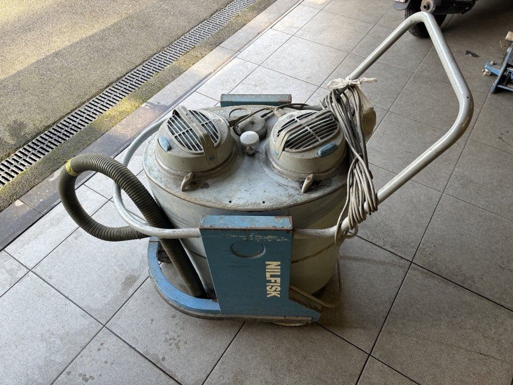 Aspirateur nilfisk industriel GM625, Enlèvement, Utilisé, Aspirateur industriel