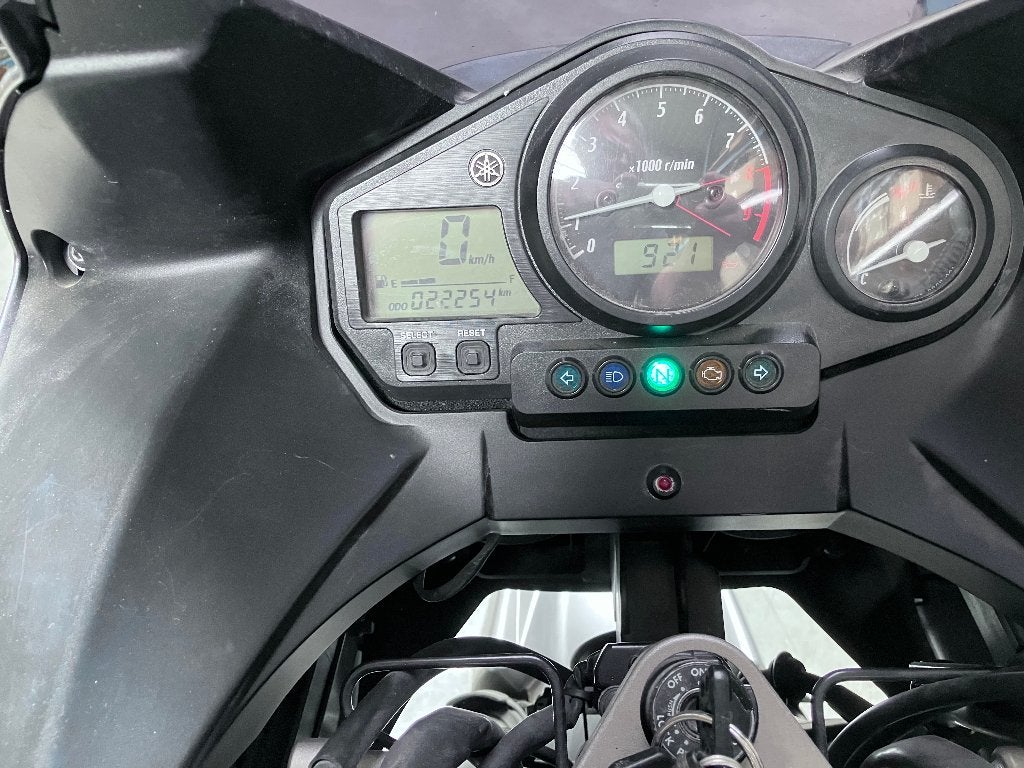 Yamaha TDM 900, Motoren, 2 cilinders, Sportuitlaat, Gebruikt, 900 cc