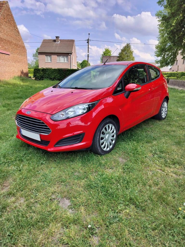 Ford Fiesta 1.25 benzine 2013 euro 5 gekeurd voor verkoop, Auto's, Voorwielaandrijving, Euro 5, Handgeschakeld, Particulier