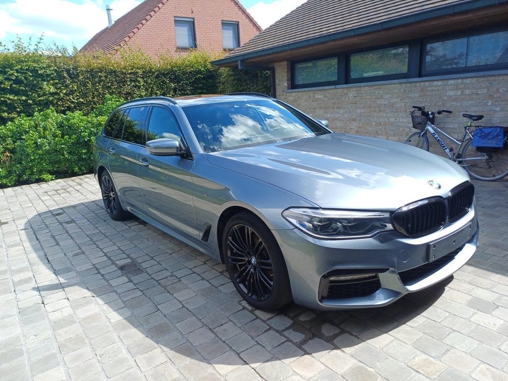 BMW 520D Touring M-pack G31, Auto's, Automaat, Achterwielaandrijving, 4 cilinders, Leder