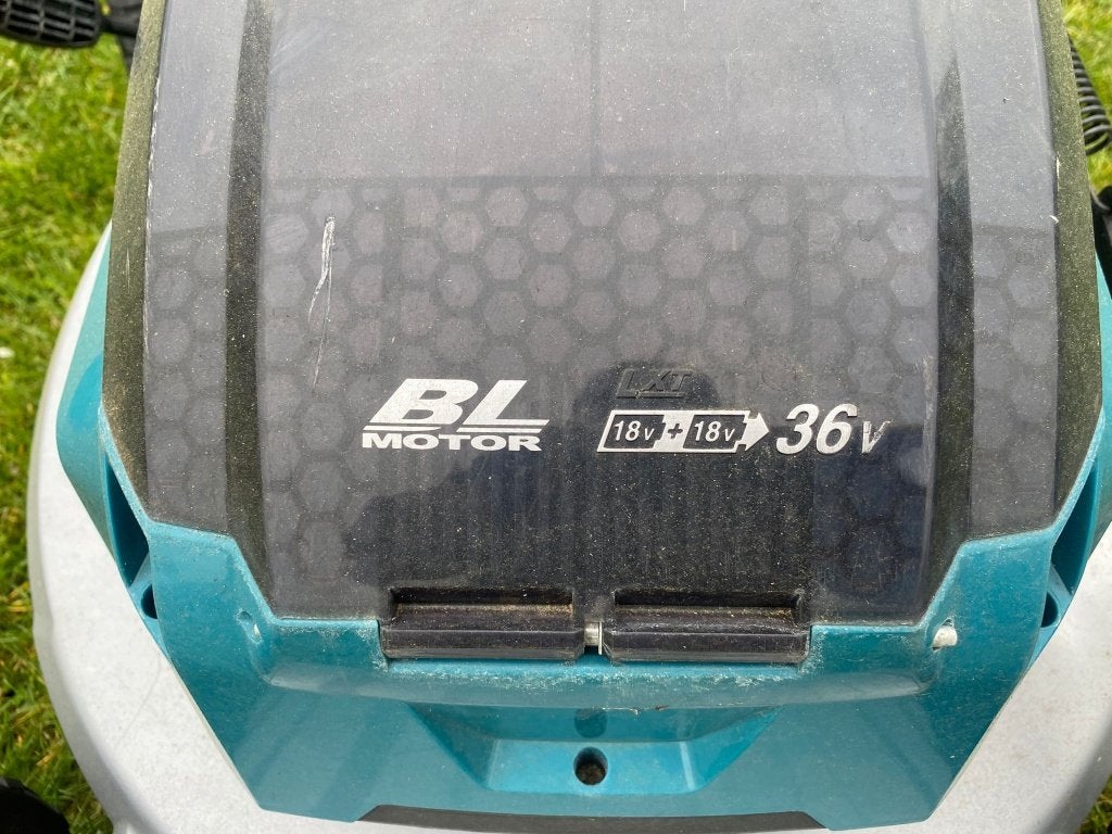 Makita Grasmaaier DLM533 2022, Ophalen, Elektrische starter, Elektrische grasmaaier, Zo goed als nieuw