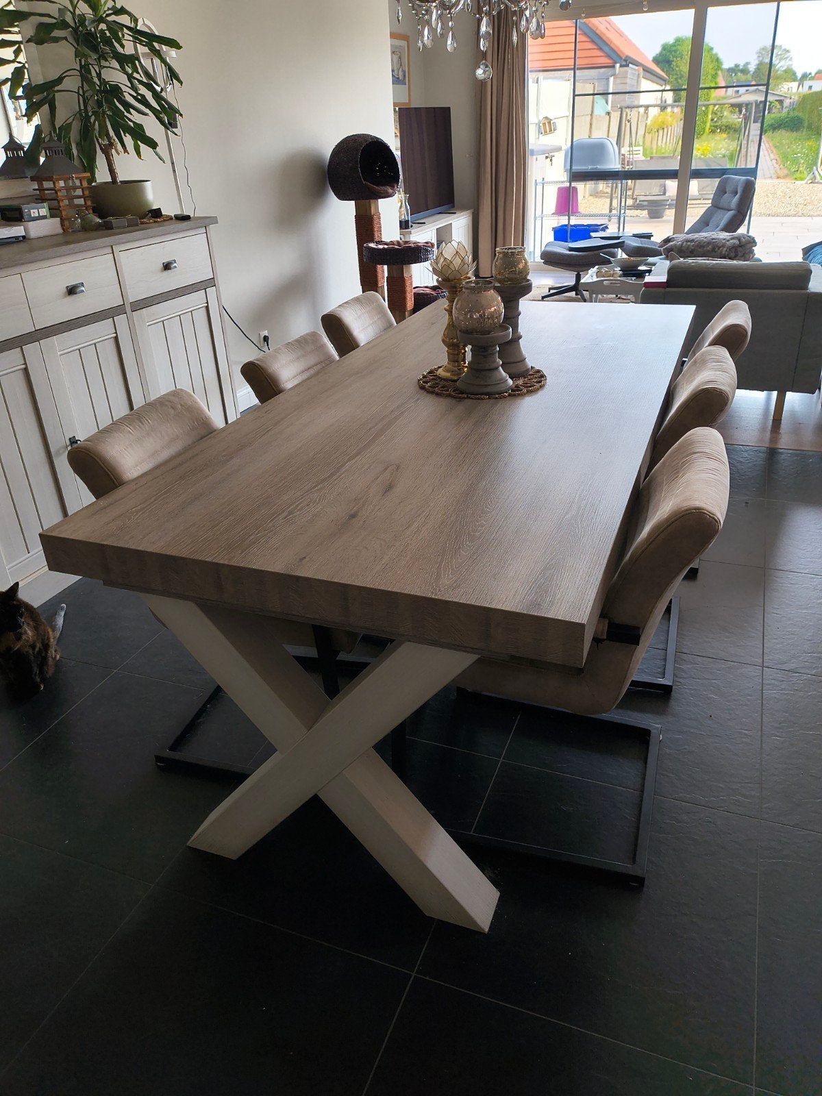 Tafel merk York, Ophalen, Gebruikt, Landelijk, 4 tot 6 stoelen