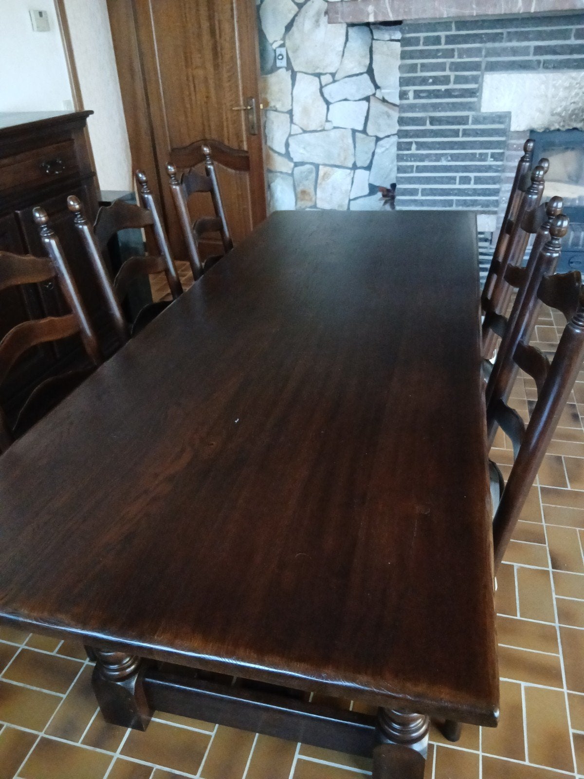 Volledige Massief Eiken Eetkamer: Tafel, 6 Stoelen + 2 Kaste, Ophalen